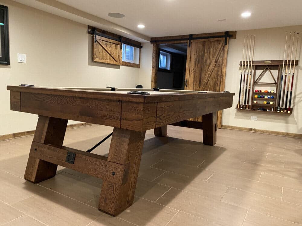 Outlander Pool Table