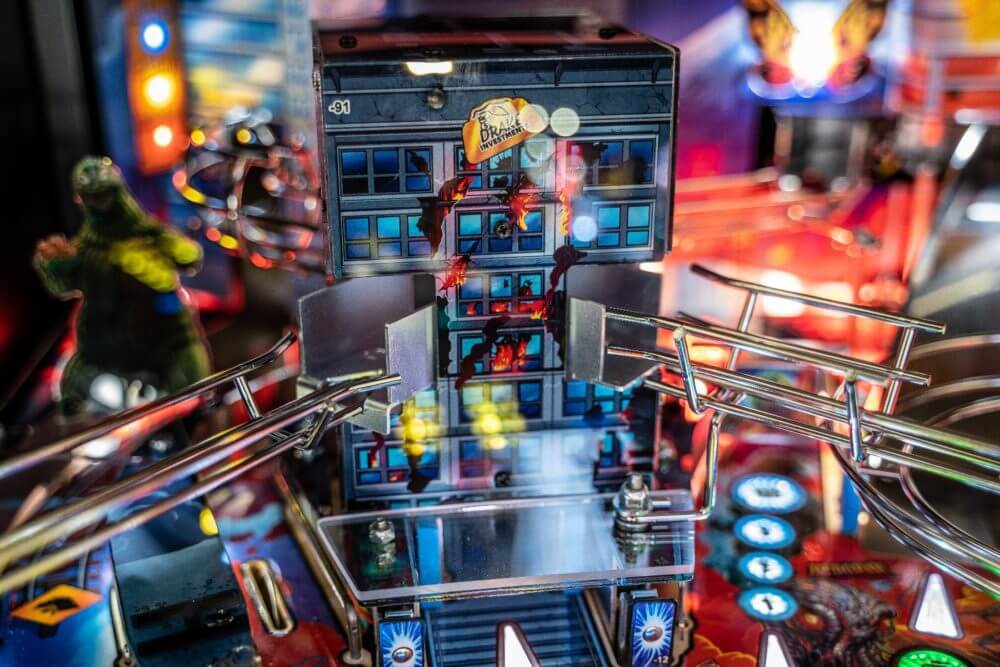 Godzilla Pro Edition Pinball Machine