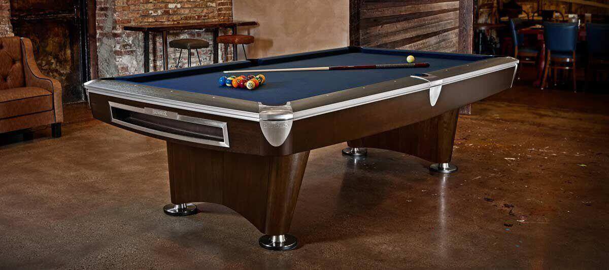 Gold crown VI pool table - Brunswick billiards - Greater Southern