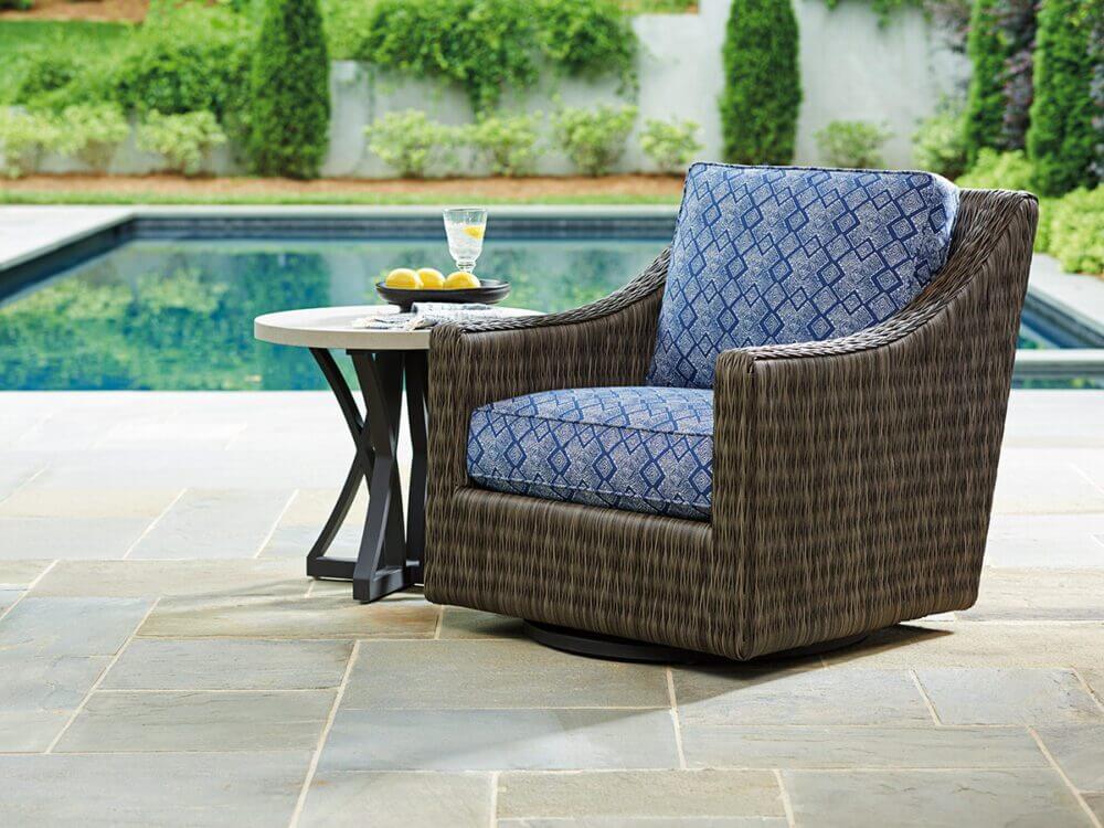 Tommy Bahama Cypress Point Swivel Glider