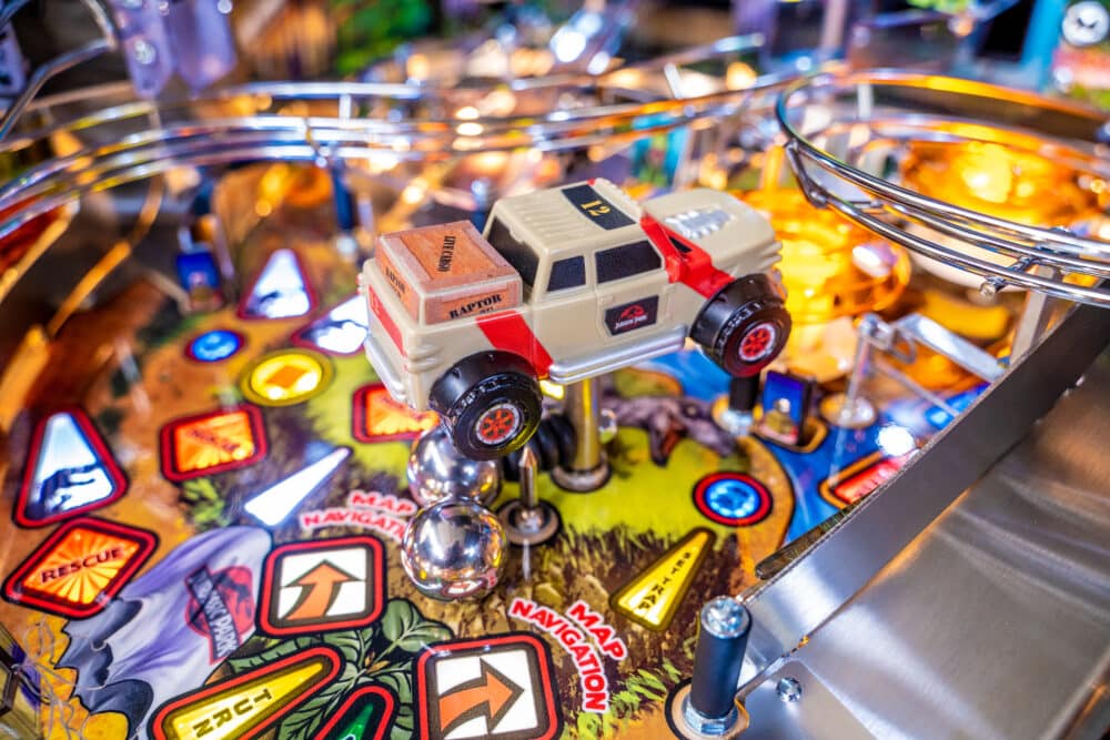 Jurassic Park 30th Anniversary LE Pinball