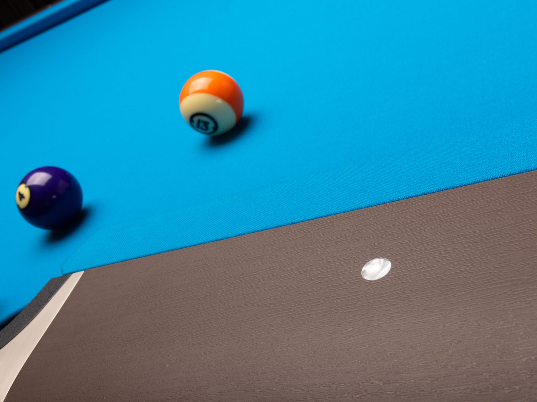 9' Brunswick Gold Crown VII Pool Table