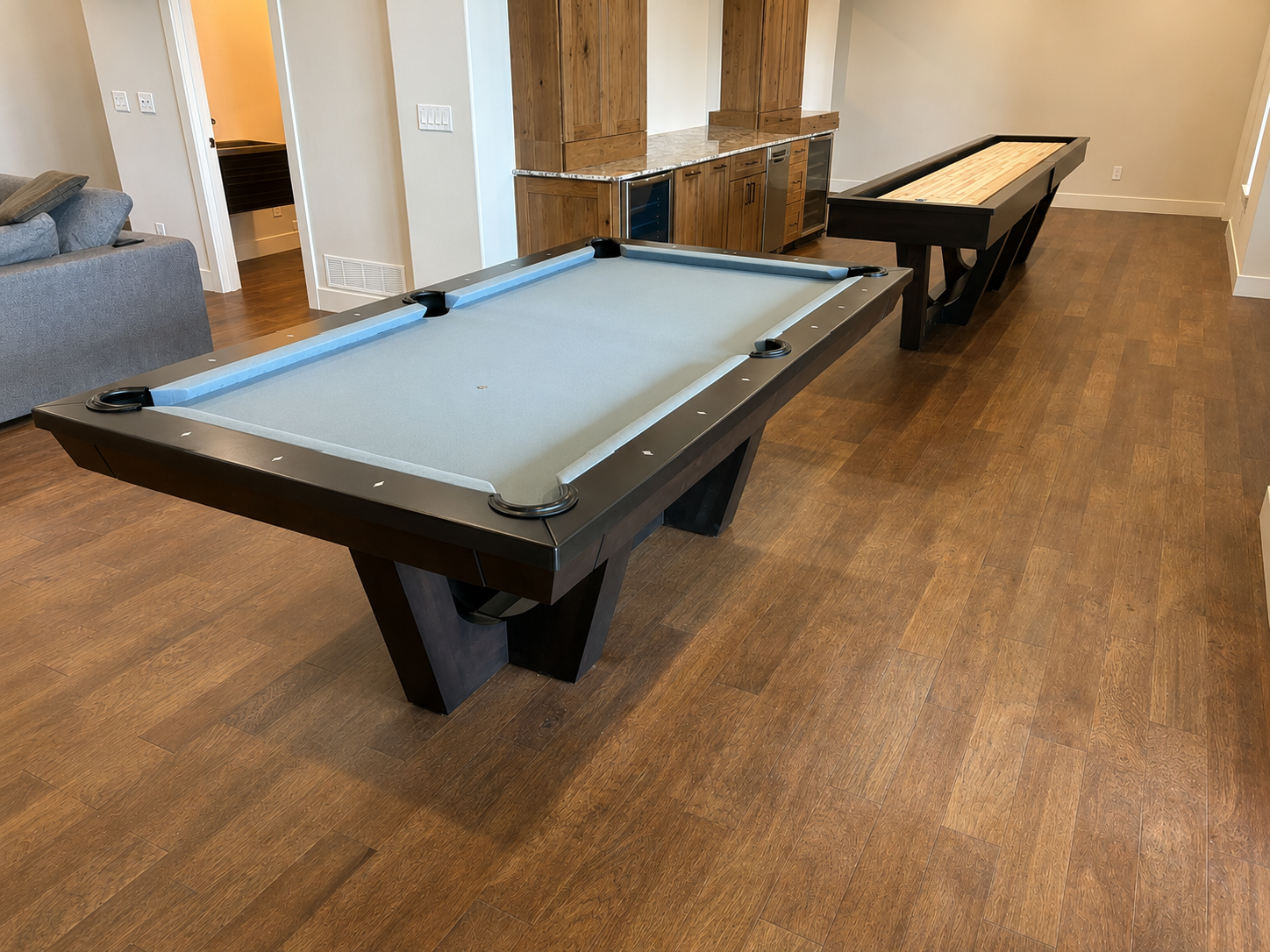 Riviera Pool Table